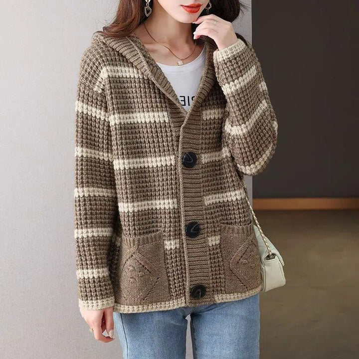Cardigan rayé pour femmes avec capuche et grandes poches Chic & Stil