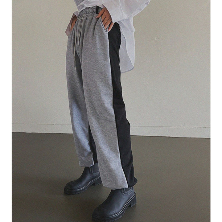 Ladies sporty leisure pants with side color details Chic & Stil