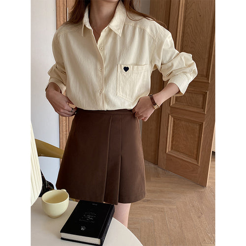 Women's casual blouse with heart detail Chic & Stil