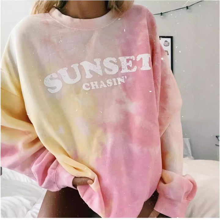 Women's sweatshirt with creative batik pattern Lune London