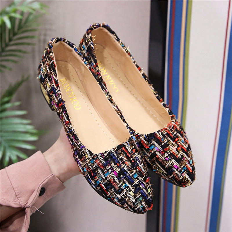 Elegant slip-on ballerinas for women with modern woven design Lune London