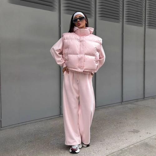 Dames stylé doudoune avec capuche et pantalons amples décontractés Chic & Stil