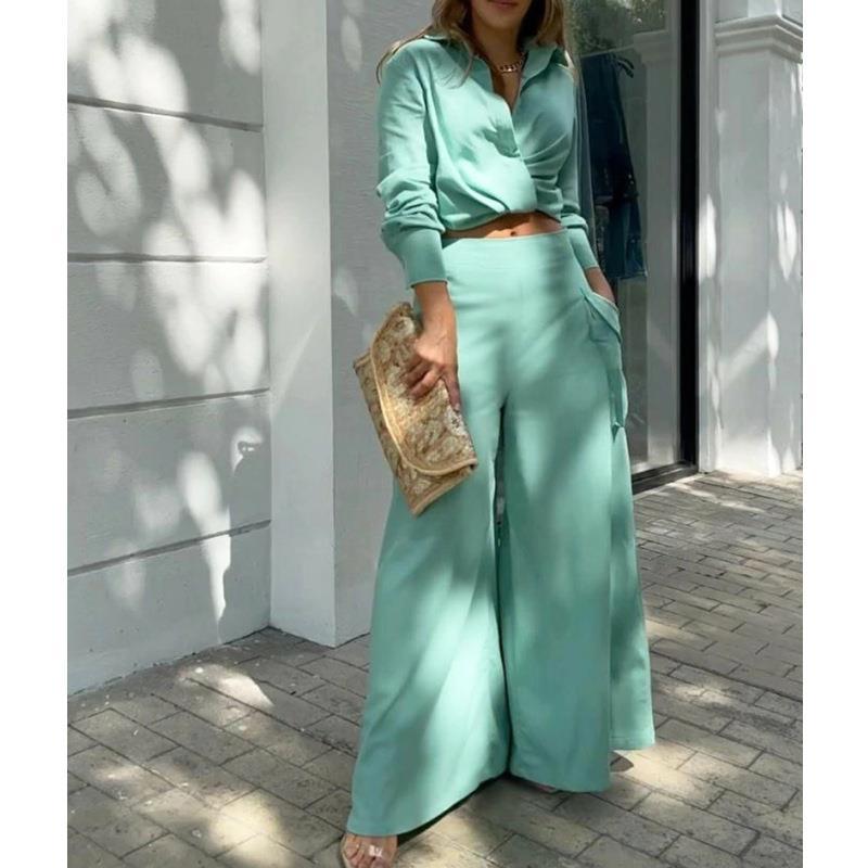 Women Elegant and Casual Two-Piece Set with Crop Top and Wide Palazzo Pants Lune London