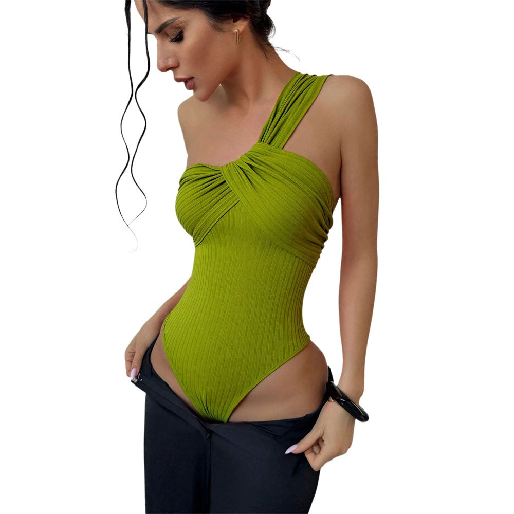 Elegant one-shoulder swimsuit for women with a sophisticated draped design Chic & Stil