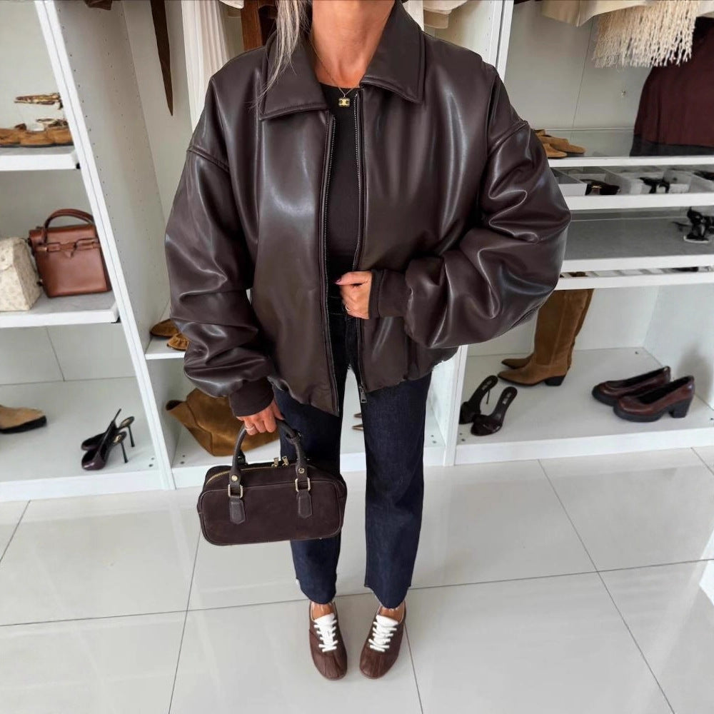 Veste en cuir surdimensionnée pour femmes avec col profond et fermeture éclair Chic & Stil