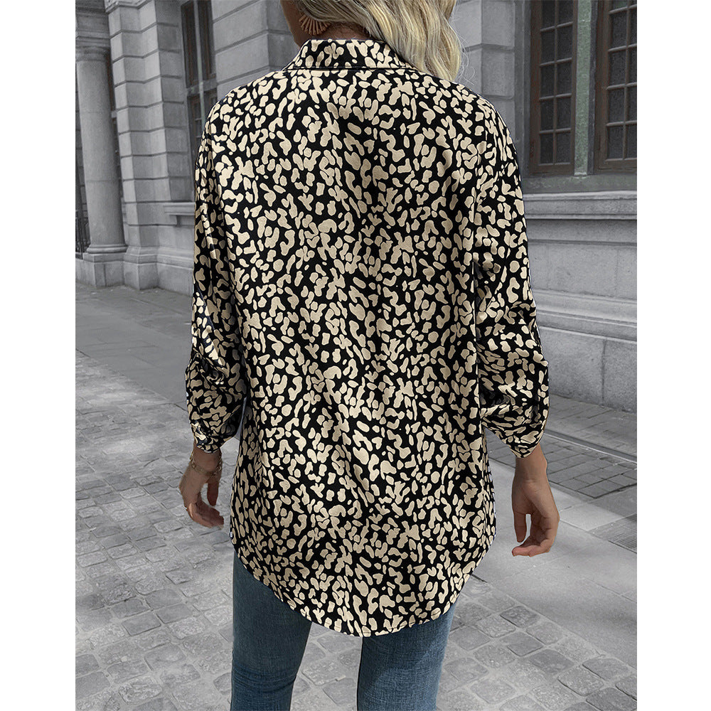 Light women's blouse with animal print and comfortable fit Lune London