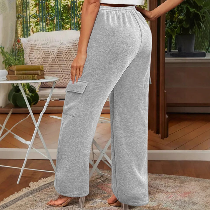 Women’s cargo pants with a relaxed fit and elastic waistband Lune London