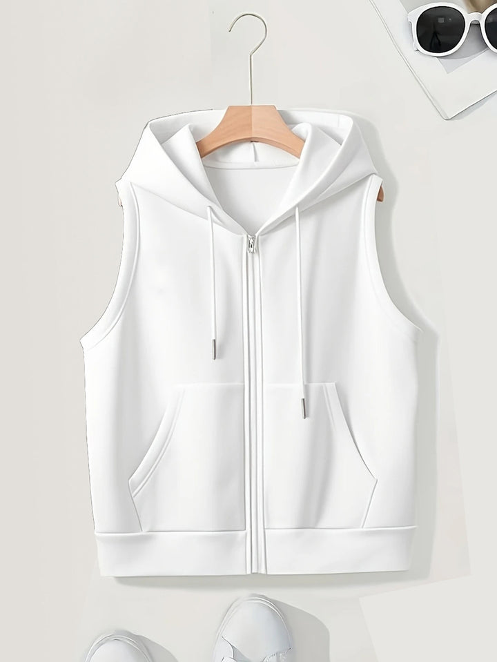 Sporty hooded jacket for women with zipper and practical pockets Lune London