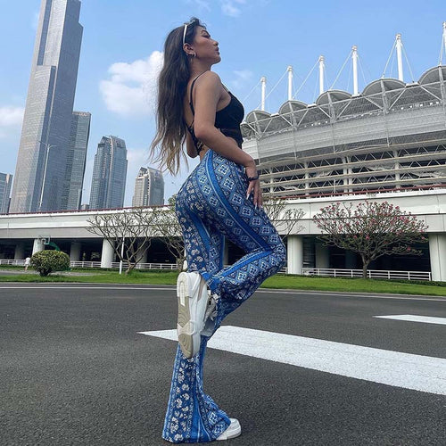 Leggings for women with a striking leopard pattern Lune London