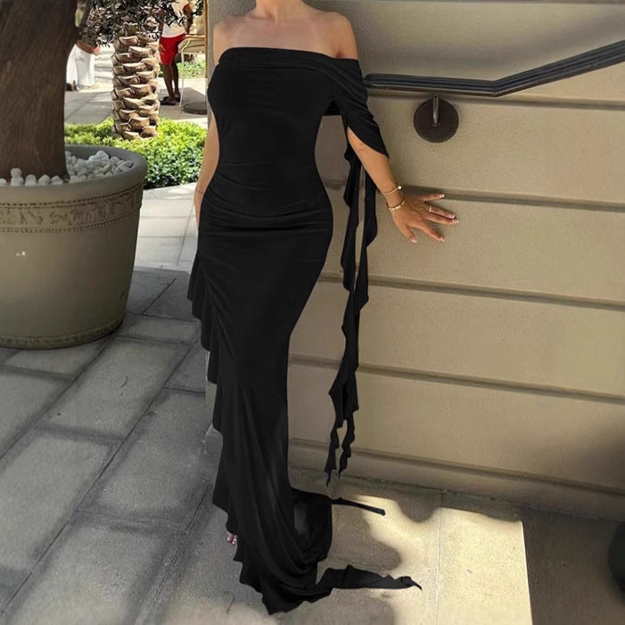 Ladies Elegant Maxi Dress Off-Shoulder with Asymmetrical Hem and Chic Ruffle Details Style
