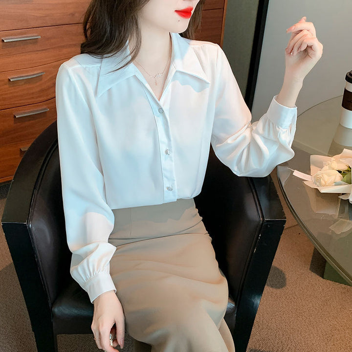 Blouse élégante pour femmes avec des détails classiques Chic & Stil