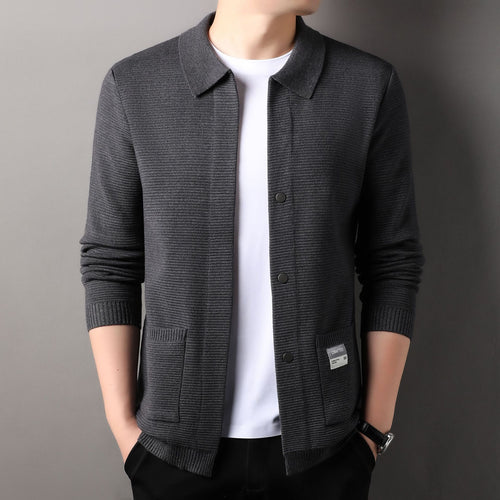 Elegant knitted jacket for men with practical pockets and modern cut Lune London