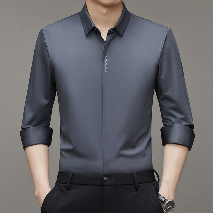 Trendy long-sleeve shirt for men with innovative moisture management Lune London