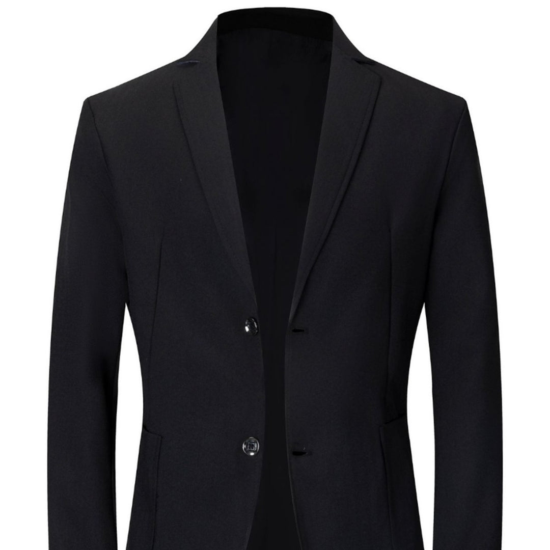 Modern and elegant blazer for women Lune London