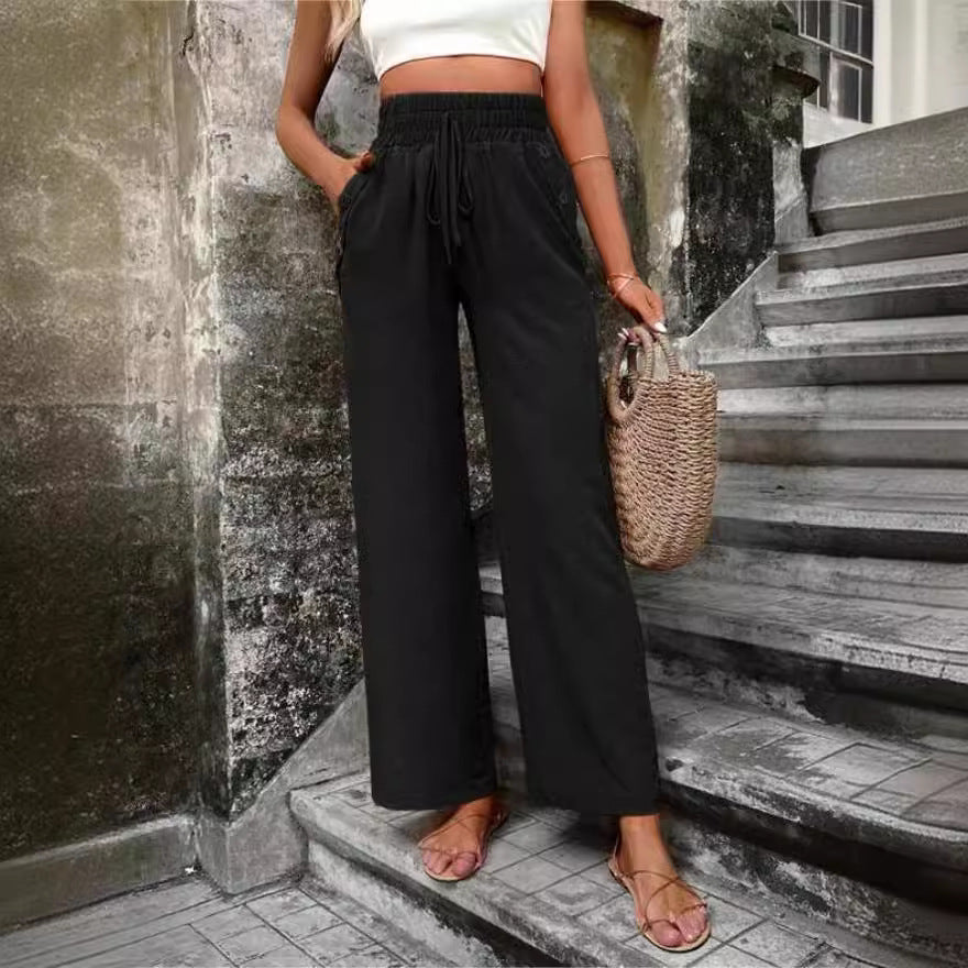 Women Stylish Leisure Pants with Elastic Waistband and Side Pockets Lune London