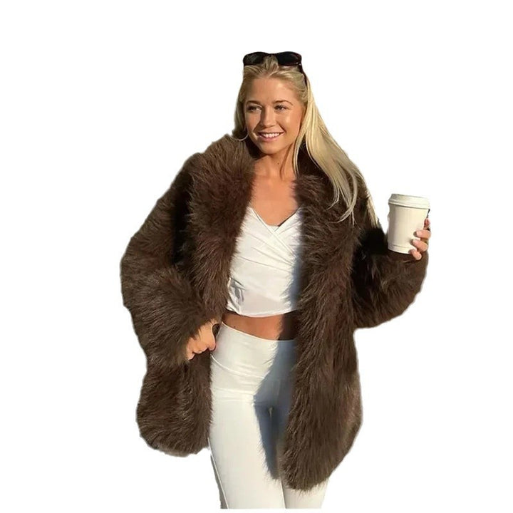 Veste en fausse fourrure de luxe pour femmes avec des manches volumineuses Chic & Stil