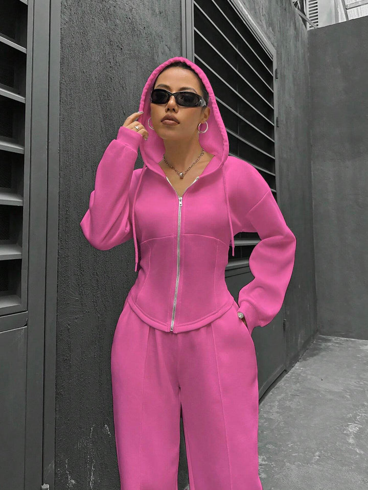 Ladies trendy zip hoodie with fitted cut Lune London