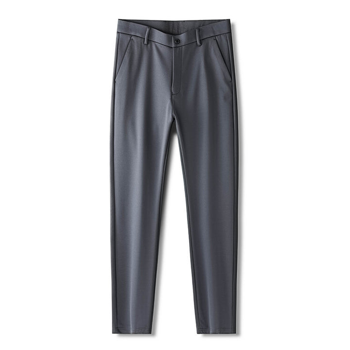 Elegant suit trousers for men with great wearing comfort and a neat finish Lune London
