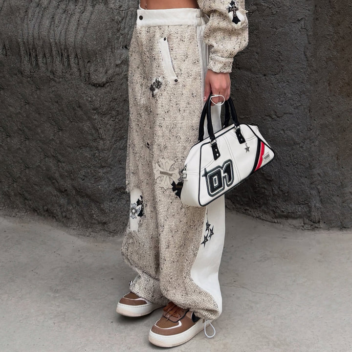Short Kawai jacket for women with unique embroidery and a trendy fit Lune London
