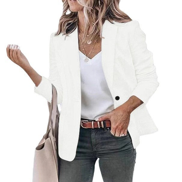 Ladies elegant blazer jacket with fitted cut and discreet pockets Lune London