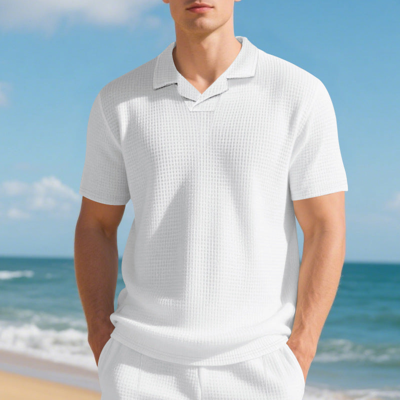 Casual polo for men in breathable material with structured design Lune London