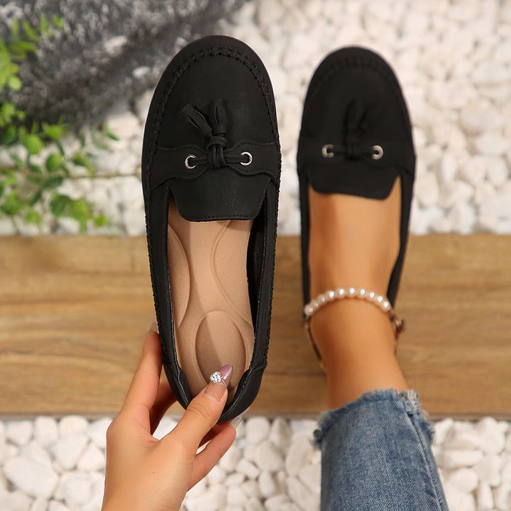 Women's Moccasins with Elegant Bow Decoration and Comfortable Footbed Design Lune London