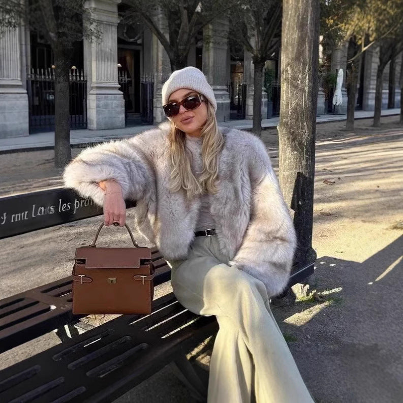 Ladies luxurious plush jacket with V-neck Lune London