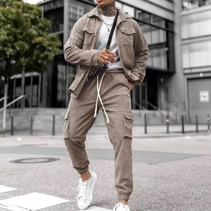 Trendy cargo pants for men with practical cut and casual chic jacket