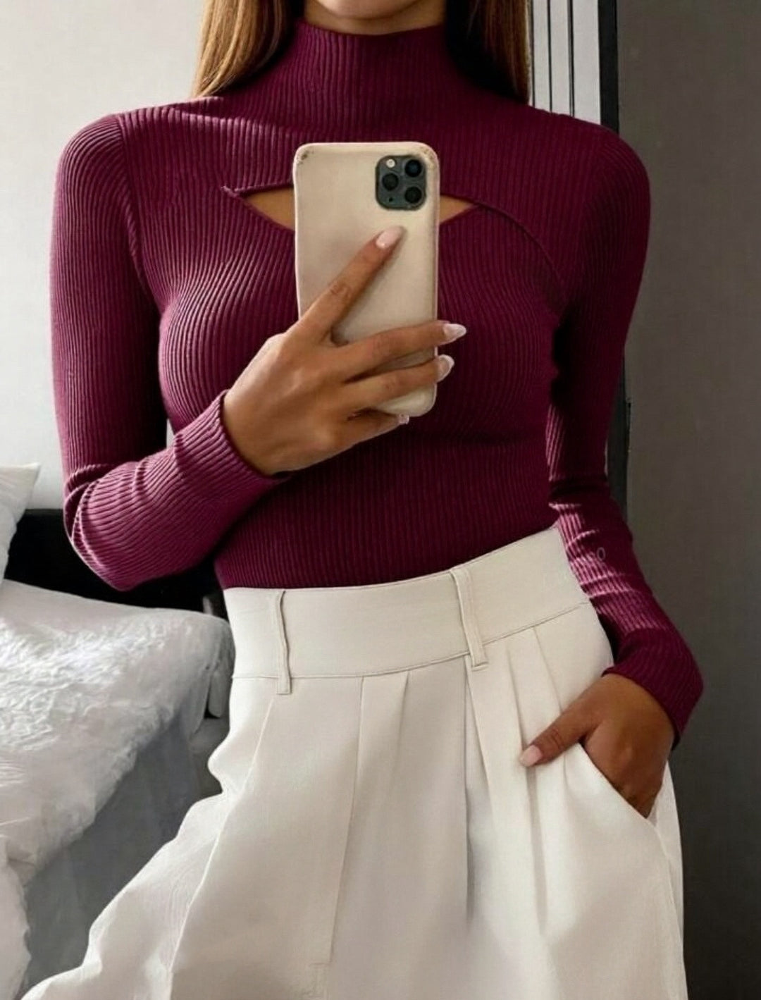 Women Elegant Long Sleeve Top with Chic Neckline Lune London