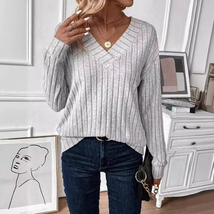 Women's V-neck ribbed structured sweater Lune London