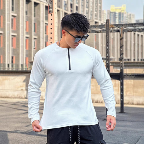 Functional T-shirt for men with innovative zipper and breathable structure Lune London