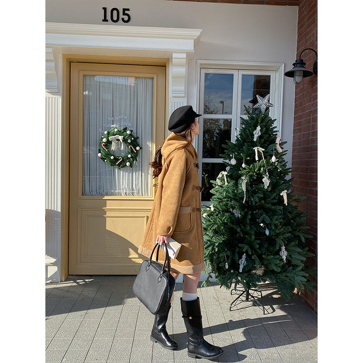 Women's fashionable parka jacket with practical snap button closure Chic & Stil