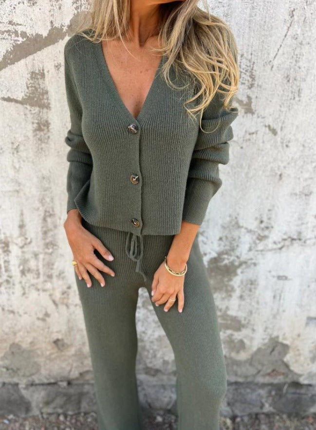 Knit set for women with V-neck and button details Lune London
