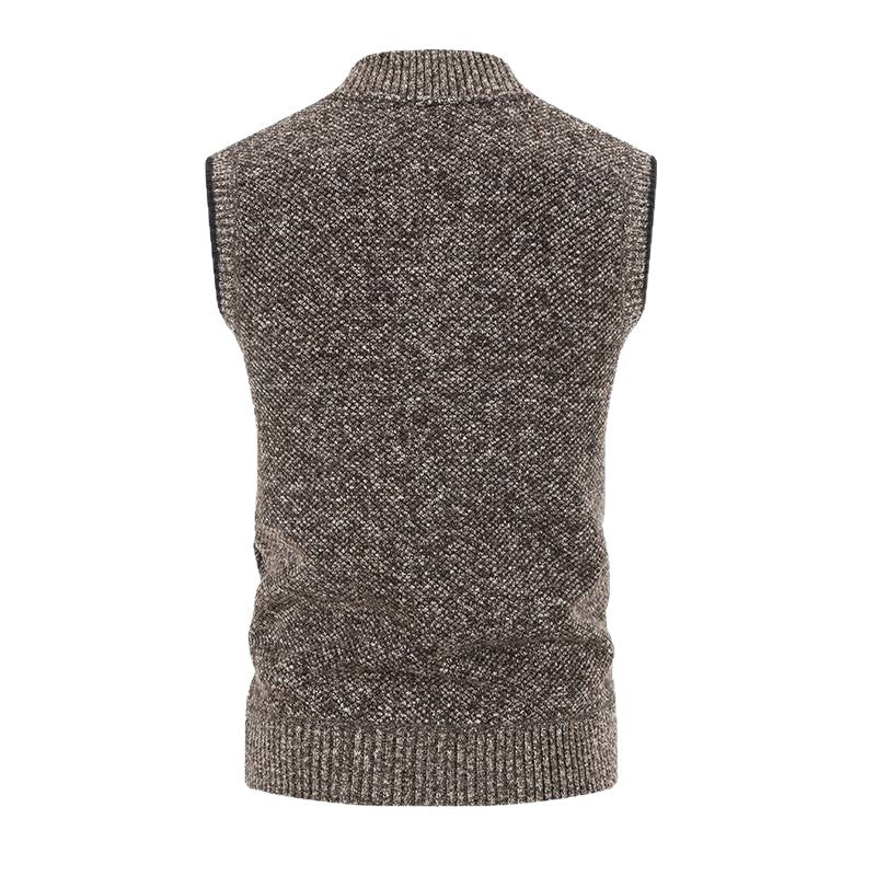 Men's knitted cardigan with a modern cable pattern and a practical zipper Lune London