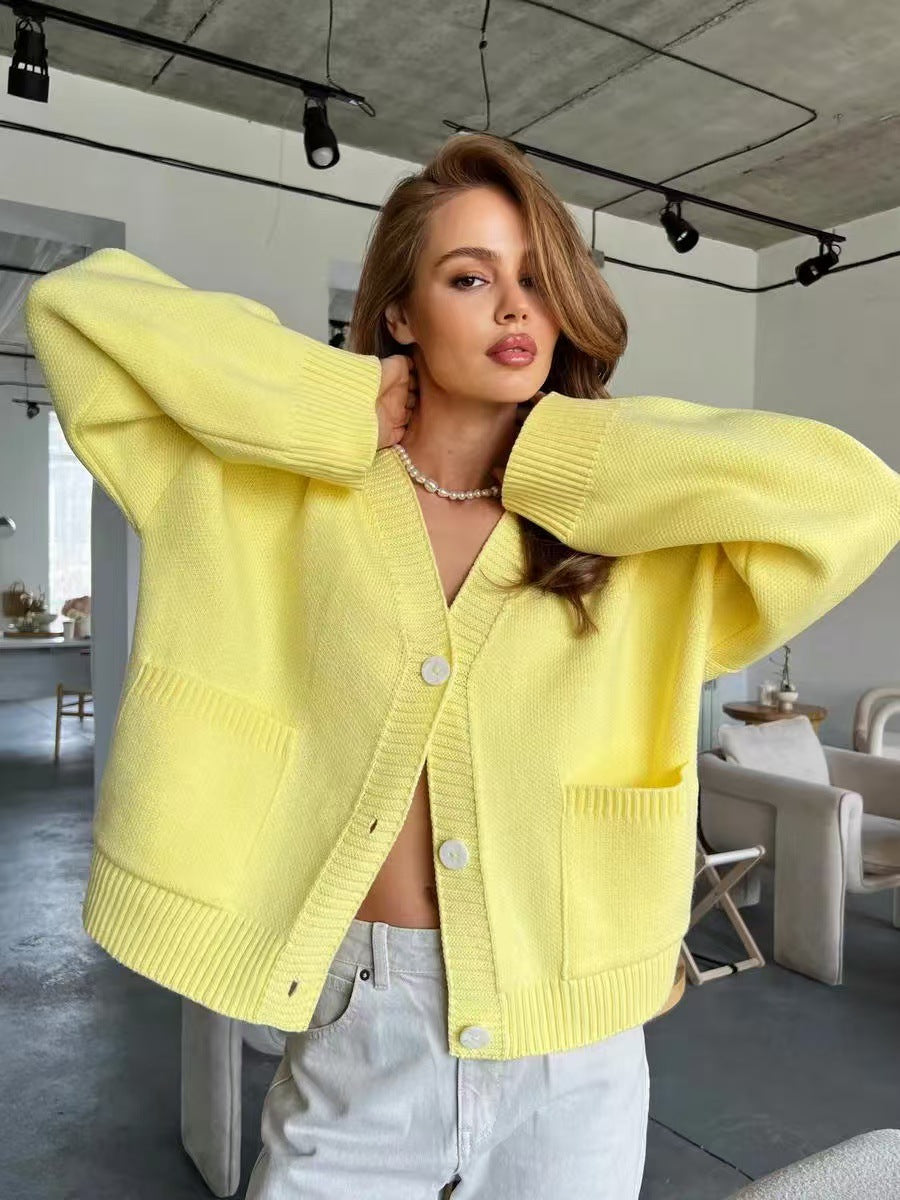 Cardigan femme avec décolleté en V et poches pratiques Chic & Stil