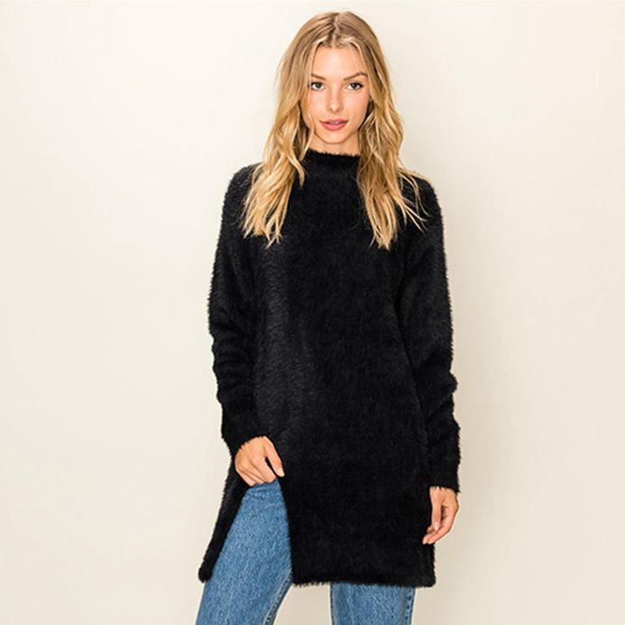 Long comfortable sweater for women with side slits and soft material Lune London