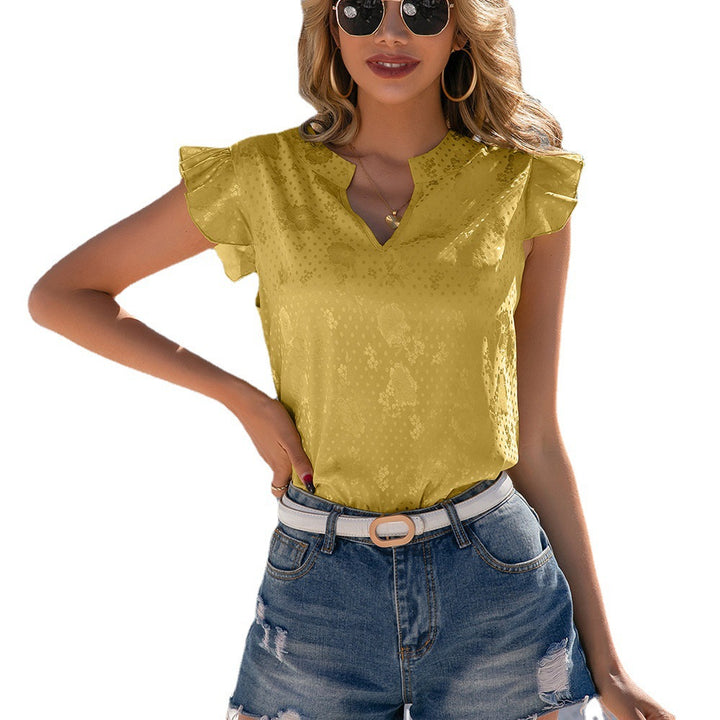 Ladies elegant short-sleeve blouse with ruffled collar and V-neck Lune London