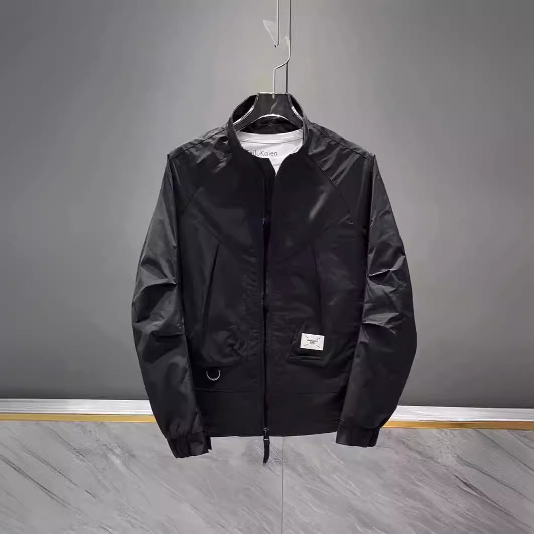 Unisex lightweight windbreaker with an innovative cut Lune London
