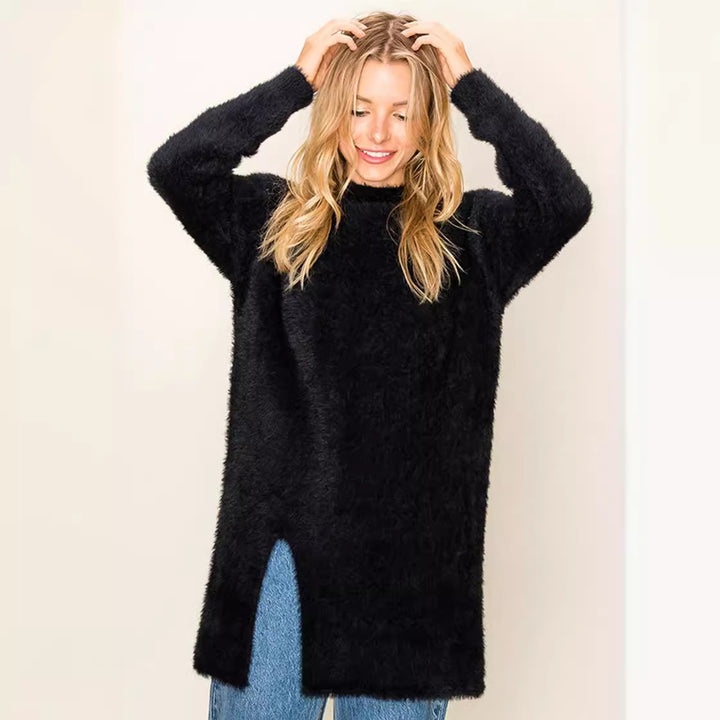 Long comfortable sweater for women with side slits and soft material Lune London
