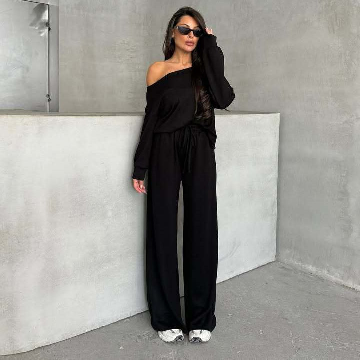 Casual jumpsuit for women with wide legs and an off-shoulder design Lune London