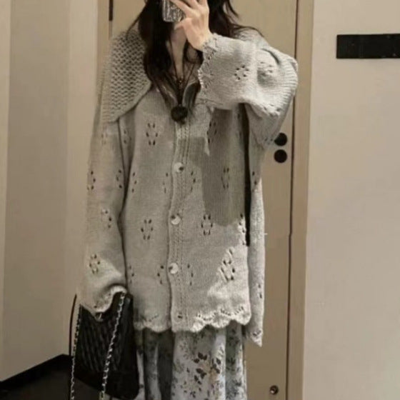 Knit jacket for women with eyelet floral pattern and large collar Lune London
