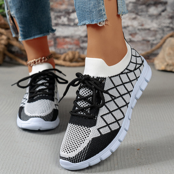 Lightweight knitted fitness sneakers for women Lune London