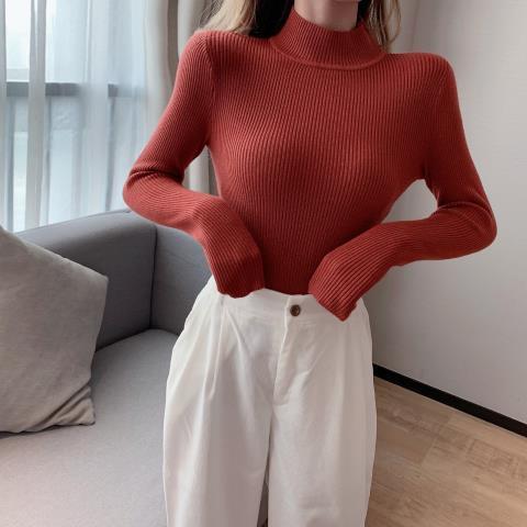 Pull à col roulé féminin à la mode en design tricot côtelé Chic & Stil