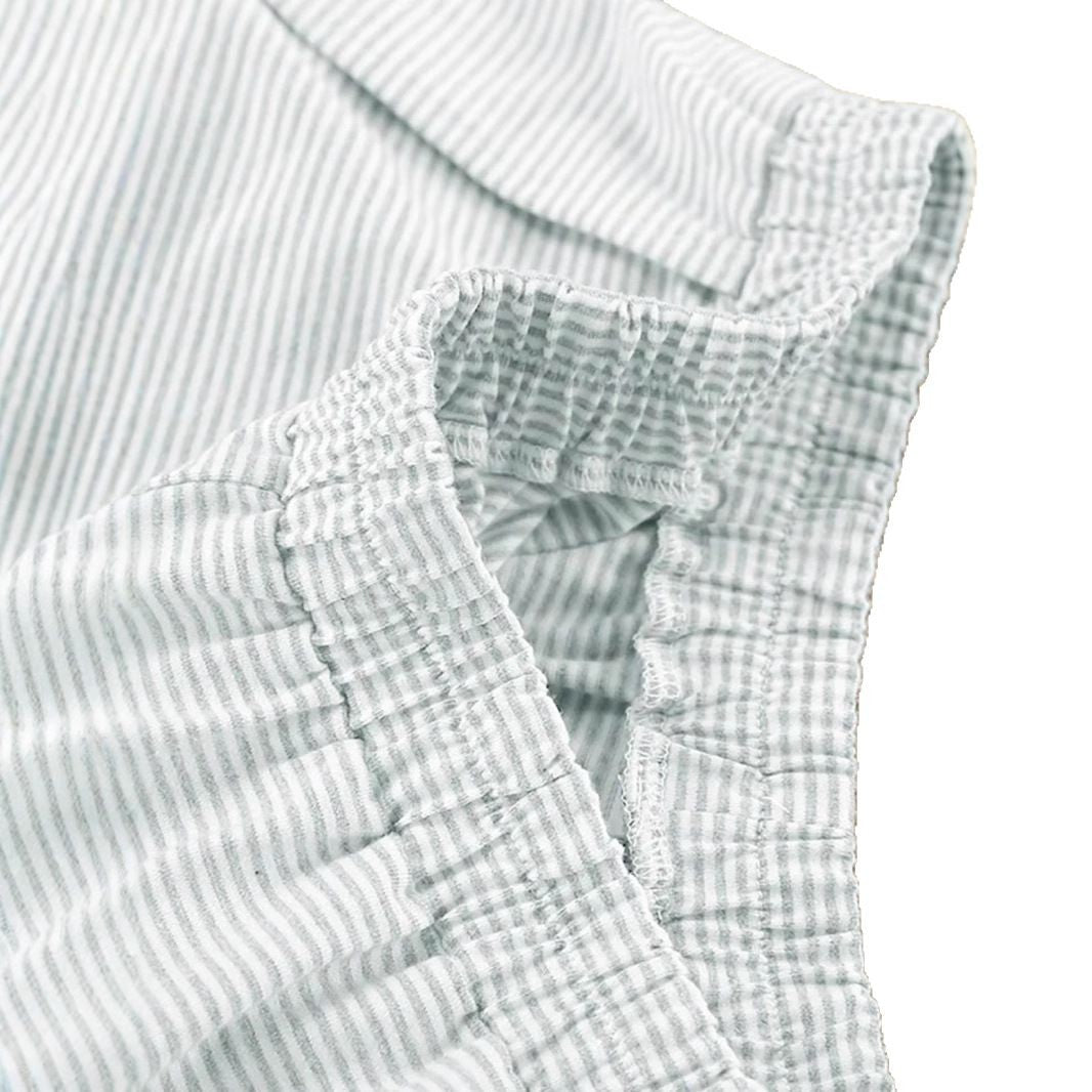 Casual short-sleeve outfit for women with striped design and side slits Lune London