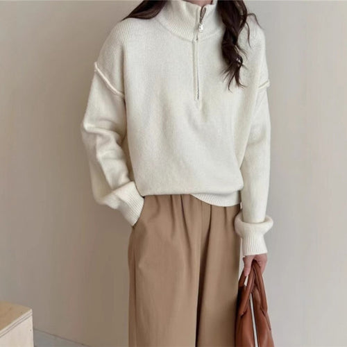 Casual women's sweater with zip short and relaxed fit Lune London