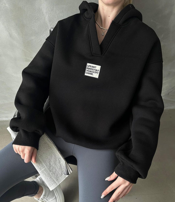 Comfortable hooded sweatshirt for women with a relaxed fit and high-quality materials Lune London