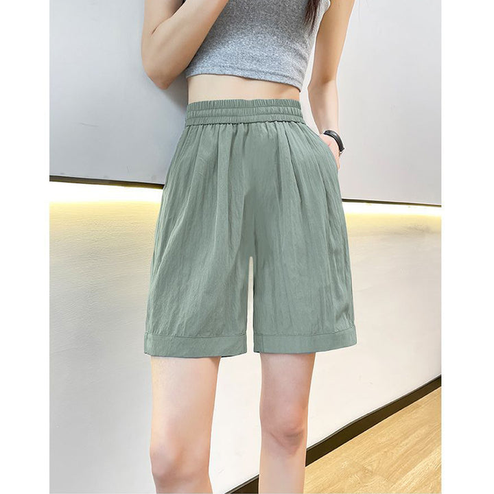 Women's casual shorts with elastic waistband and side pockets