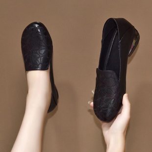 Women’s slip-on heeled ankle boots in leather with floral pattern Lune London