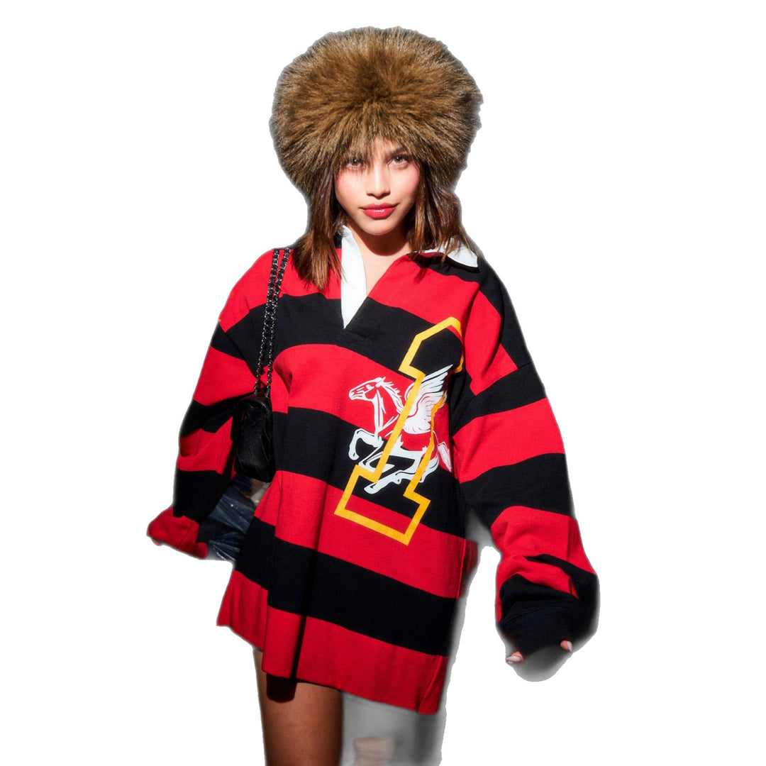 Oversized sweater for women with a striking graphic design and a modern collar Lune London