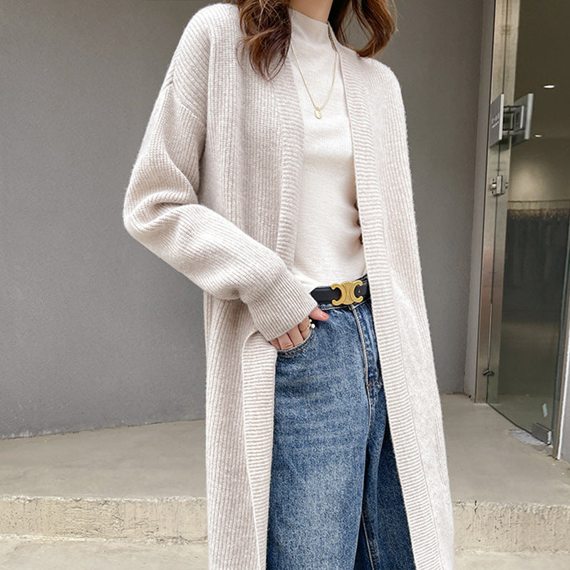 Knit cardigan for women with a relaxed fit and practical pockets Lune London